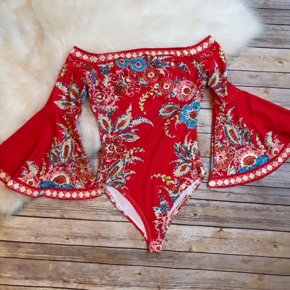 Bell sleeve floral festival bodysuit - Picture 4 of 8